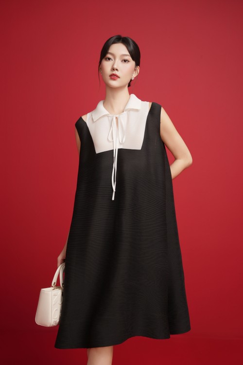 Sixdo Black Pleated Woven Loose Dress